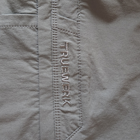 Truewerk Men's Deep Grey Work Shorts Never Worn - Picture 5 of 6